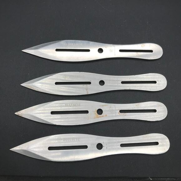 S&W Bullseye 8" Throwing Knives 4-Pack SWTK8 with Belt Sheath - Picture 3 of 10